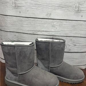 UGG Kids Gray Boots size 4